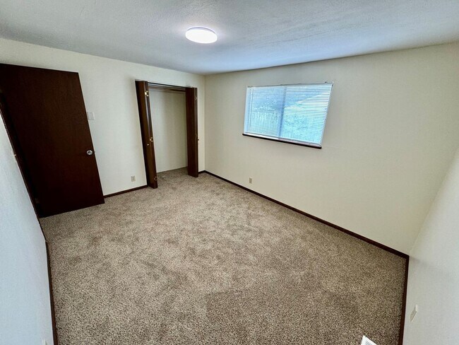 Building Photo - Pet-Friendly House In South Corvallis