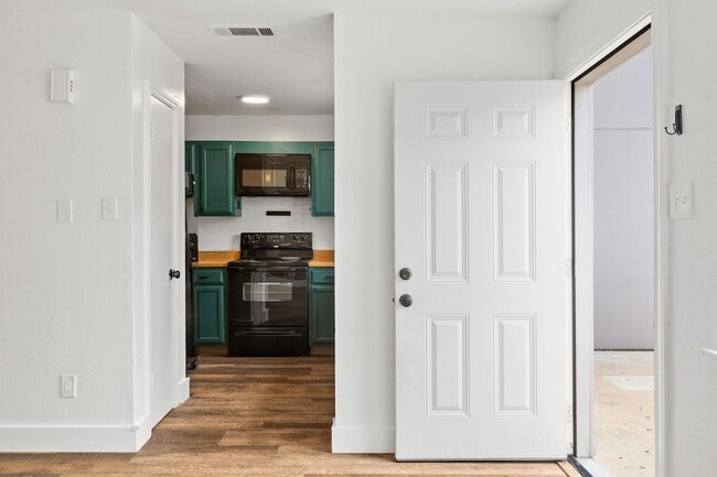 Building Photo - 1712 Timber Ridge Rd