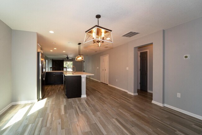 Building Photo - 415 Santorini Ct