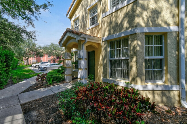 Building Photo - 148 SW Peacock Blvd
