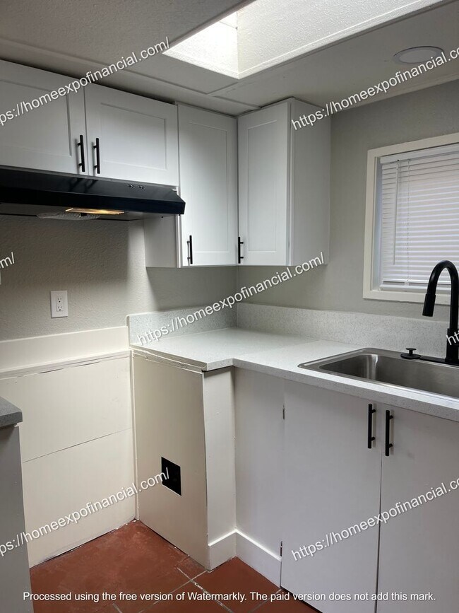 Building Photo - Nice Home For Rent