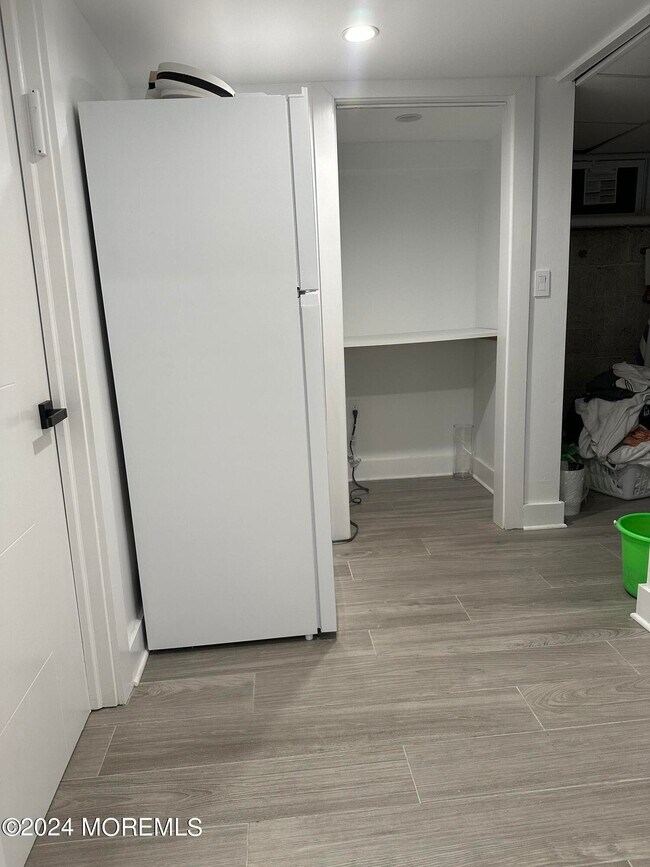 Building Photo - 46 Hilltop Rd