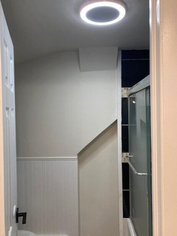Building Photo - 57 Oakridge St