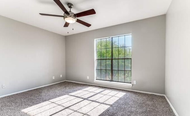 Building Photo - 1 bedroom in Grand Prairie TX 75050