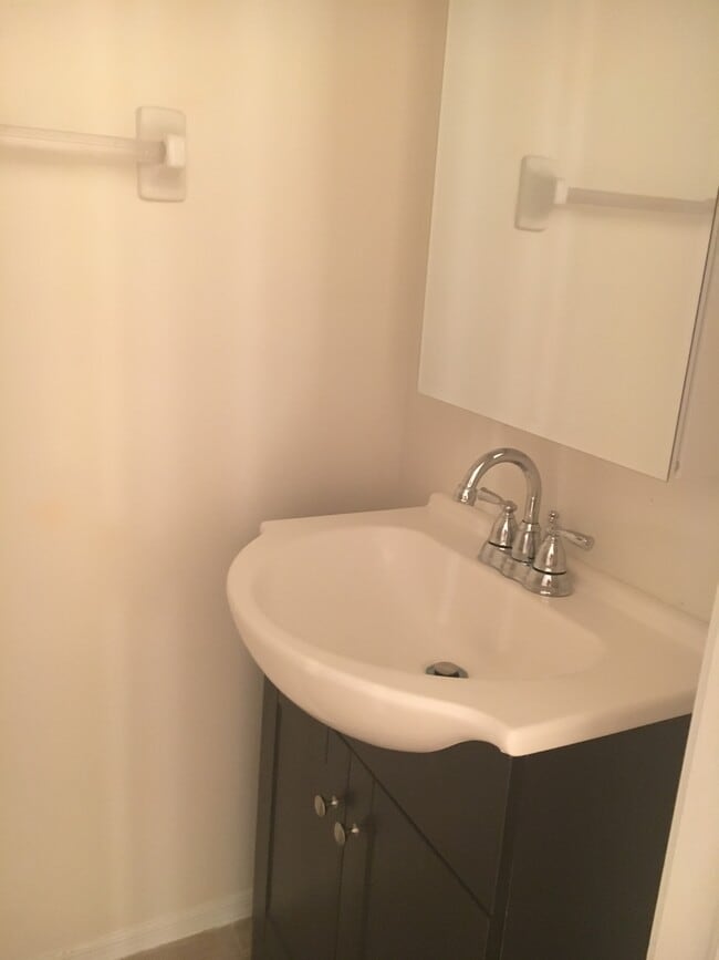 Building Photo - 8652 Hunters Key Cir