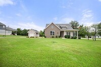 Building Photo - 127 Buteo St