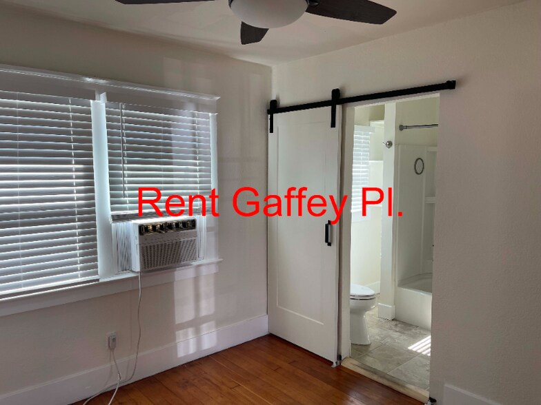 Building Photo - 827 N Gaffey Pl