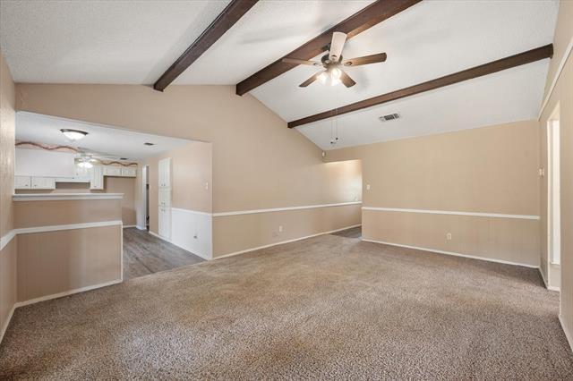 Building Photo - 823 Quail Terrace