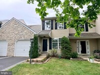 Building Photo - 1422 Oxford Cir
