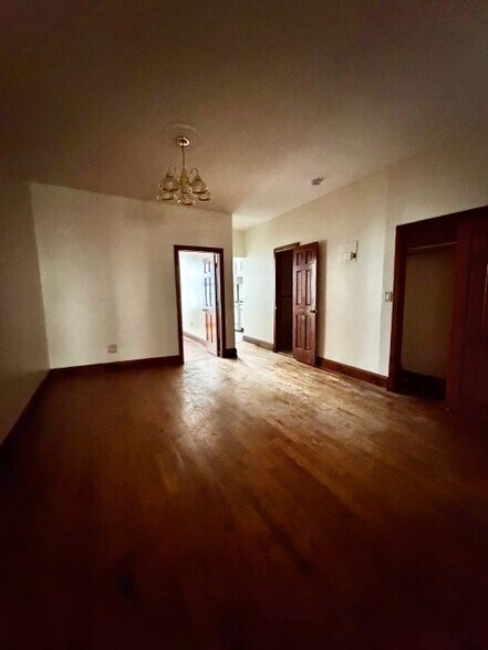 Building Photo - 292 Rogers Ave