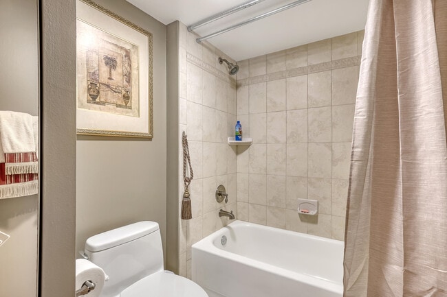 Building Photo - 131 Ocean Cove Dr