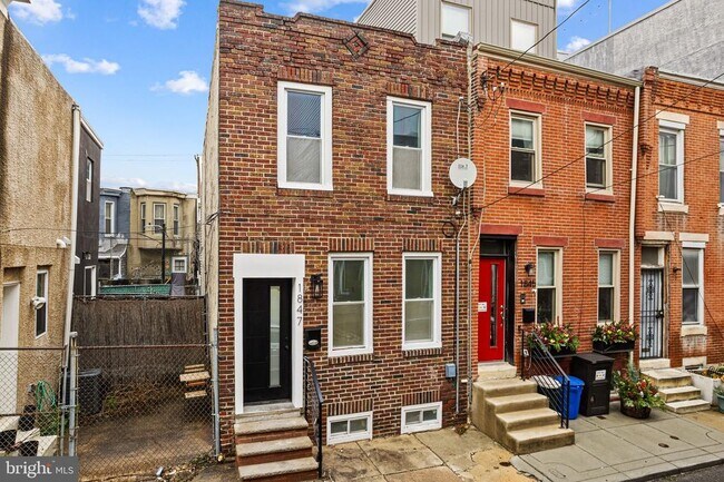 Building Photo - 1847 Gerritt St