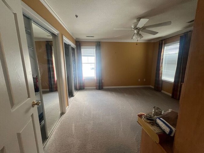 Building Photo - RENT SPECIAL! Sunset Heaven! Hard to Find ...
