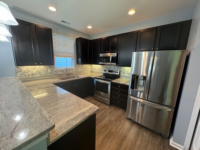 Building Photo - 1705 Halesworth Ln