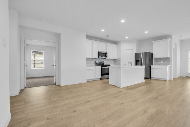 Building Photo - 30723 Skye Villa Ln