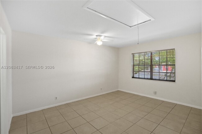 Building Photo - 1749 SW 81st Ln
