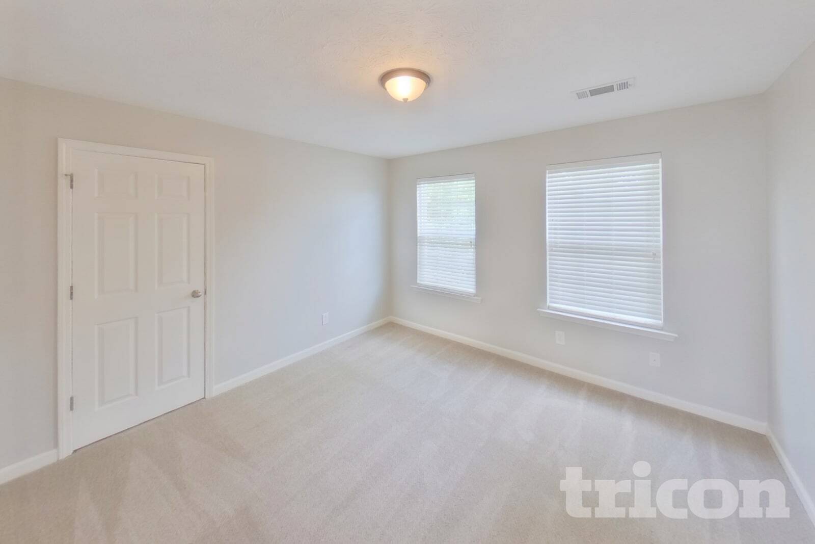 Building Photo - 6429 Sunnywood Dr