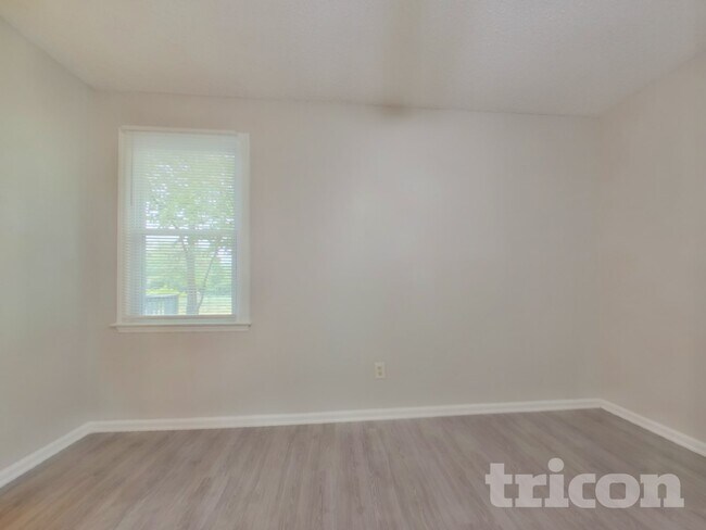 Building Photo - 424 Westridge Rd