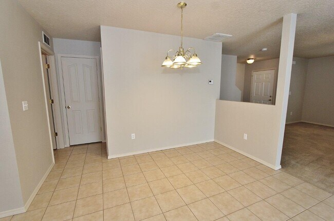 Building Photo - 6613 S Covewood Way