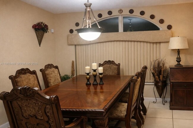 Building Photo - 7645 NW 19th Ct