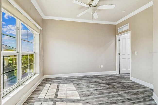 Building Photo - 6533 Channelside Dr