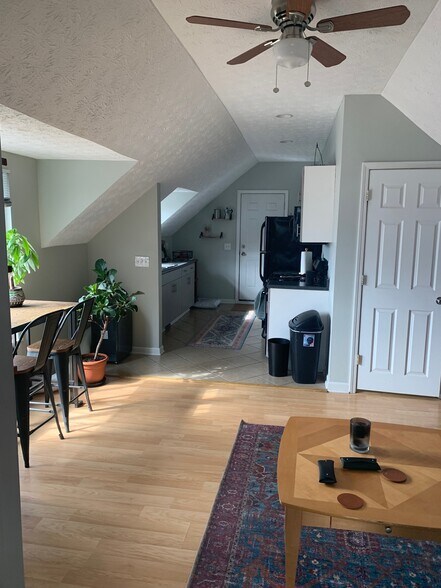 Primary Photo - 2166 W 34th Pl