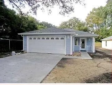 Building Photo - 2438 Princeton Ave