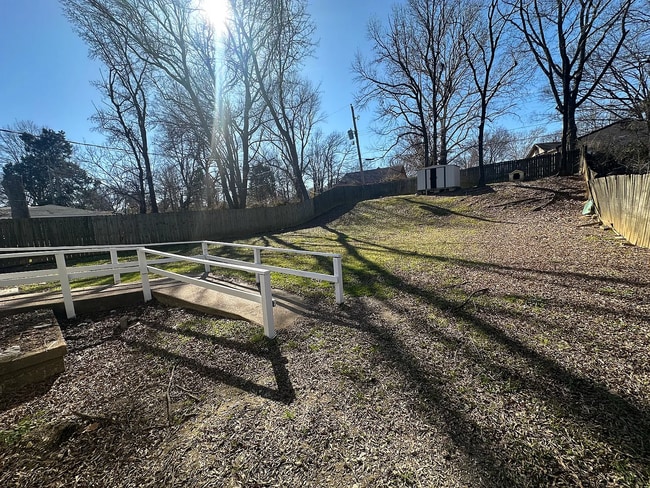 Building Photo - 2377 Imogene St