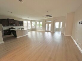 Building Photo - 456 Betony Loop