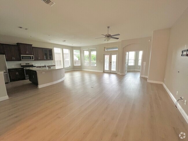 Building Photo - 456 Betony Loop