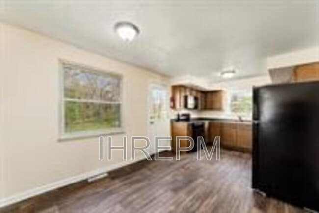 Building Photo - 4806 Funston Ct