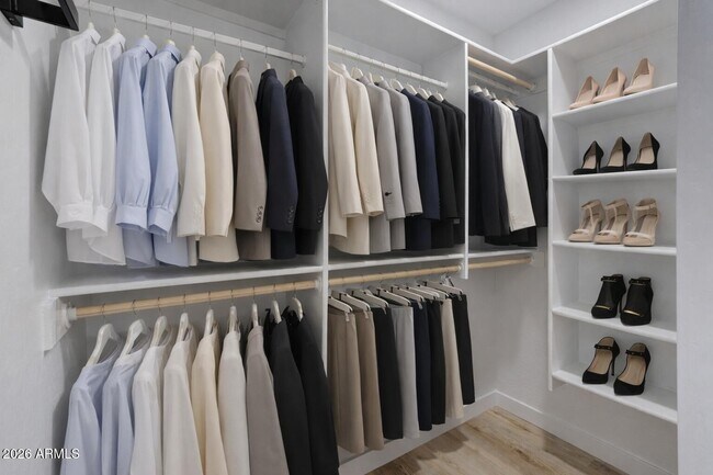 Building Photo - 661 S 96th Pl