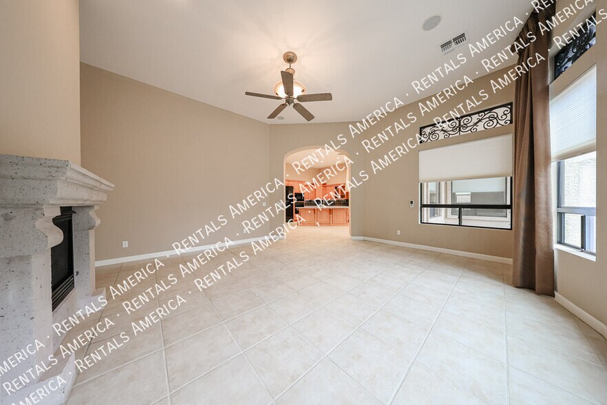 Building Photo - 7931 E Stonecliff Cir