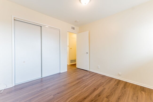 Building Photo - Charming 4-bedroom Single Story Newbury Park Home