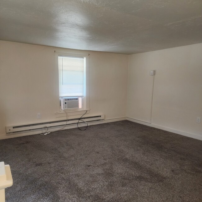 Building Photo - 2213 Lehman St