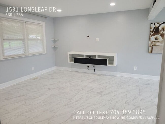 Building Photo - 1531 Longleaf Dr