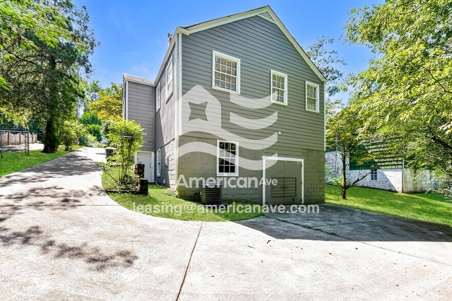 Building Photo - 715 85th St S