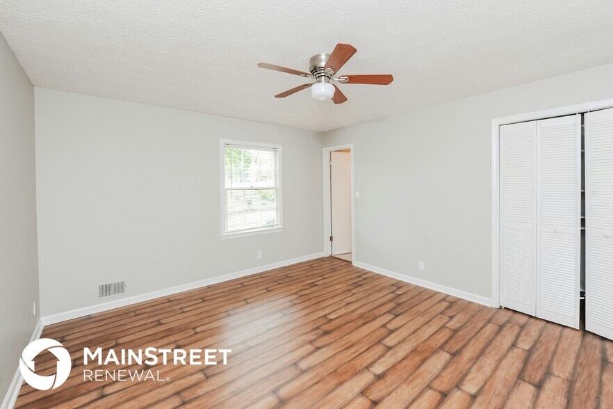 Building Photo - 4381 Hardwood Cir SW