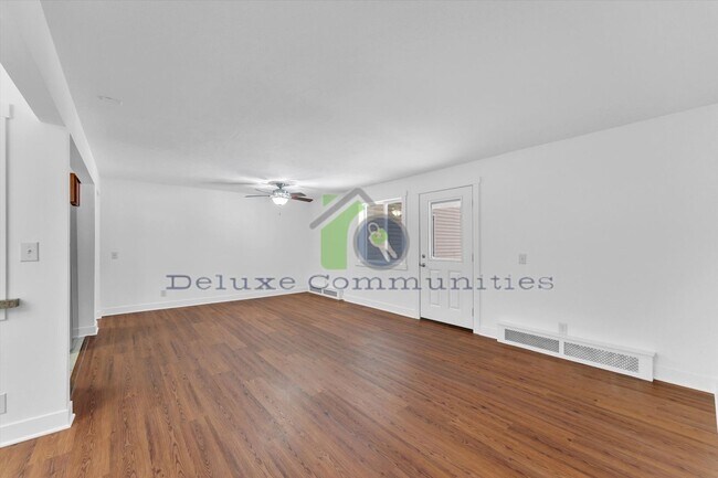 Building Photo - 3 Bedroom 1 Bathroom Apartment in ALTO!!