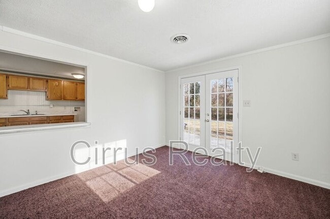 Building Photo - 1924 Zinzer Rd