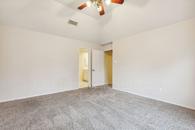Building Photo - 6223 Bentwood Trail