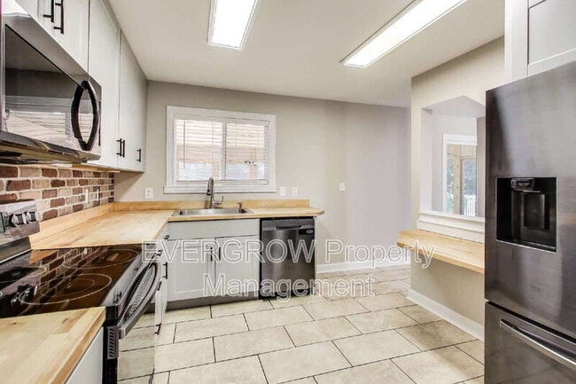Building Photo - 3713 W 98th St
