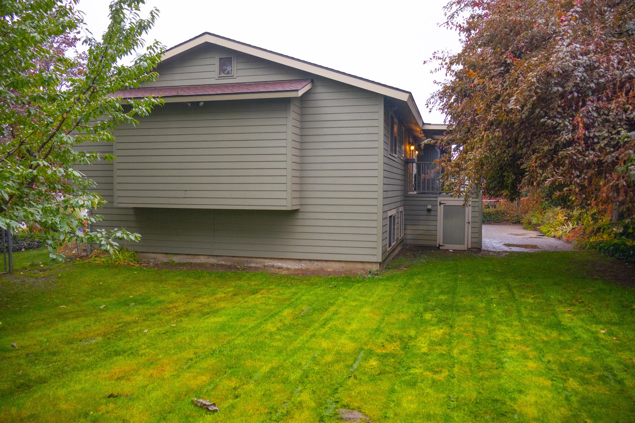 Building Photo - 925 Manzanal St NE