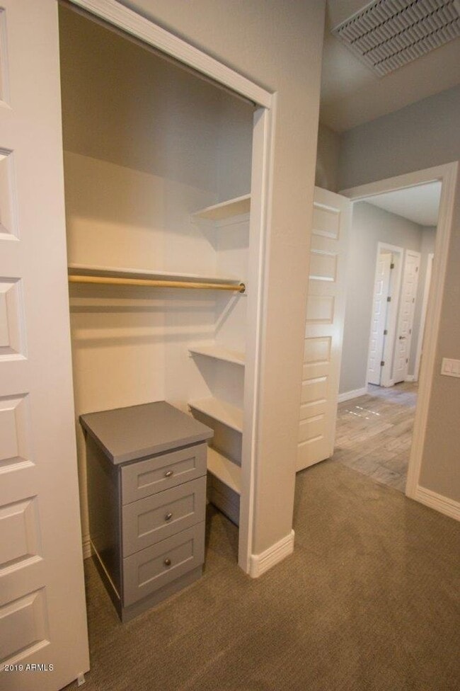 Building Photo - Gorgeous 4 Bed + den Single Level Home in gated community in North Peoria with RV Gate / BBQ!!