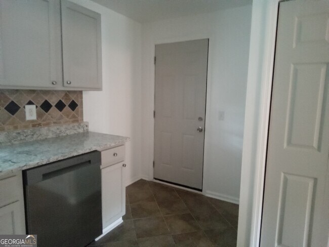 Building Photo - 2506 Eastwood Dr