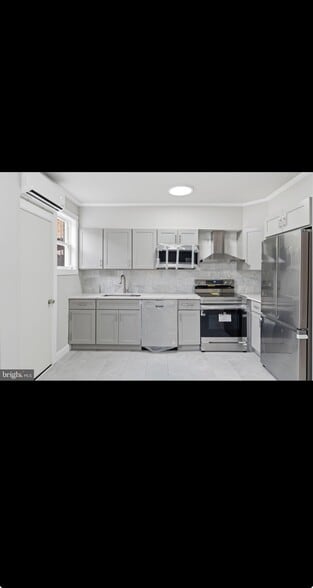 Building Photo - 6617 Rutland St