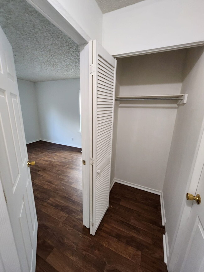 Building Photo - "Charming 3-Bedroom Home in Indianapolis –...