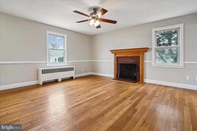 Building Photo - 4805 23rd St S