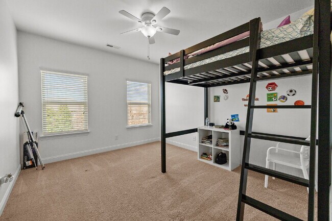 Building Photo - 308 Jude Ln