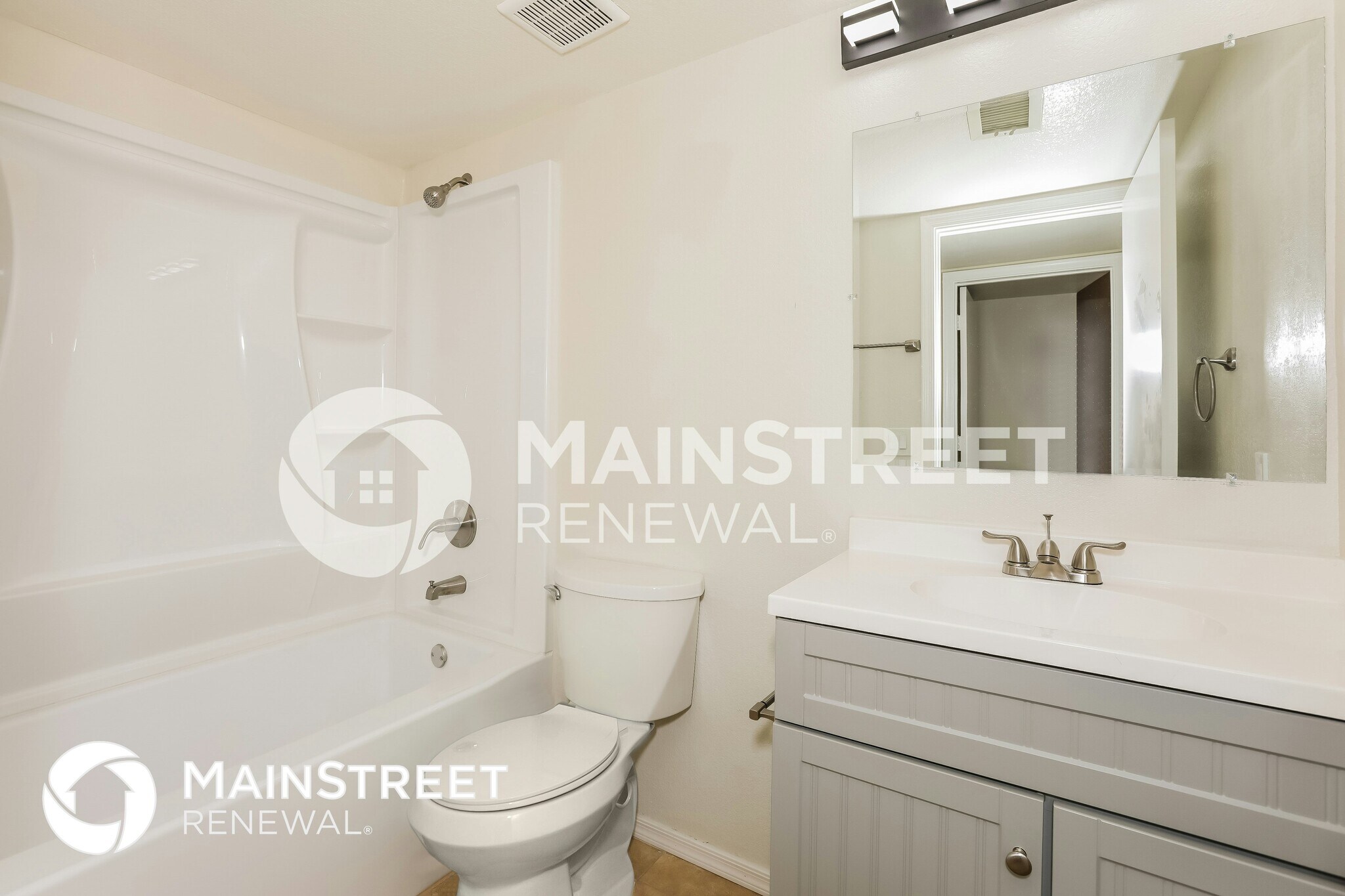 Building Photo - 4544 E Garnet Ave